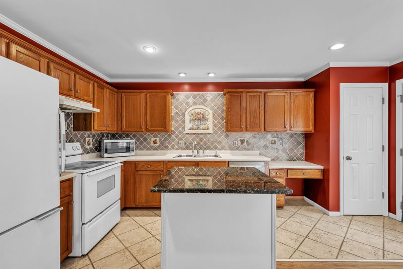 4954 Edmondson Pike #13, Nashville, TN 37211