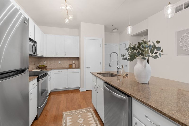 1803 Broadway #219, Nashville, TN 37203
