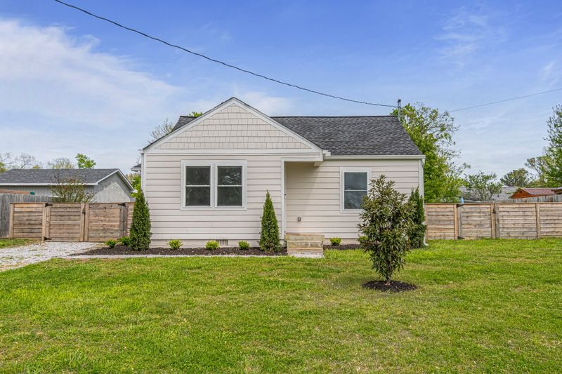 2246 Maplecrest Dr, Nashville, TN 37214