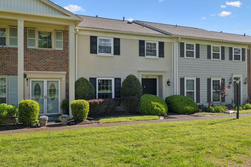 923 Todd Preis Dr, Nashville, TN 37221