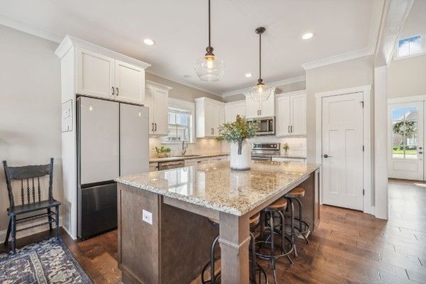 2094 Trout Trl, Murfreesboro, TN 37129