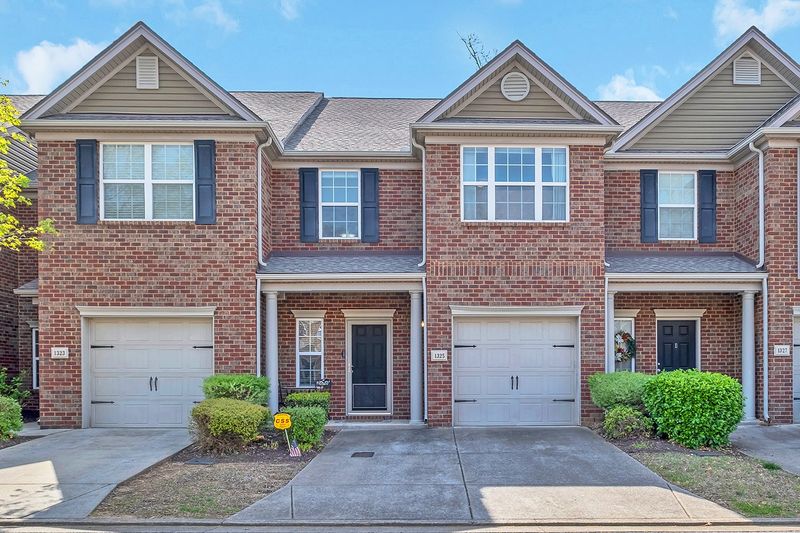 1325 Crown Point Pl, Nashville, TN 37211