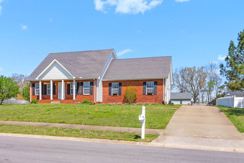 164 Jacob Dr, Pleasant View, TN 37146