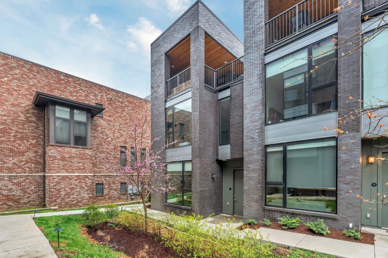 1012A 18th Ave S, Nashville, TN 37212