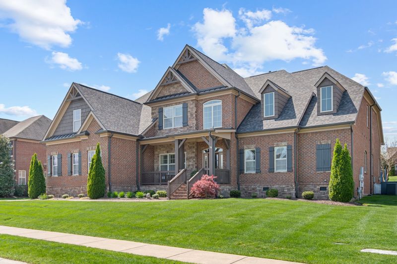 5033 Montelena Dr, Franklin, TN 37067