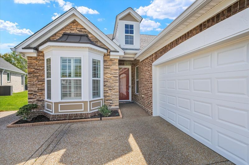 1130 Chickadee Cir, Hermitage, TN 37076