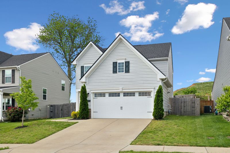 3039 Persimmon St, Columbia, TN 38401