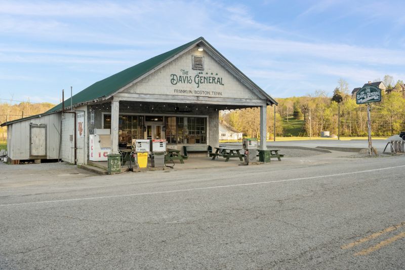 5600 Leipers Creek Rd, Franklin, TN 37064