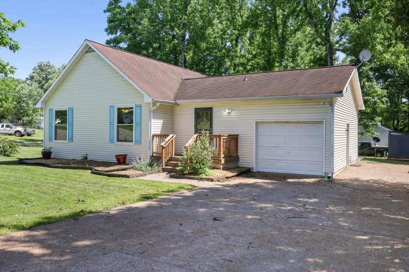 445 Belinda Pkwy, Mount Juliet, TN 37122