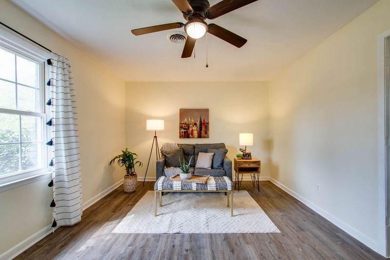 2301 Reidhurst Dr, Murfreesboro, TN 37127