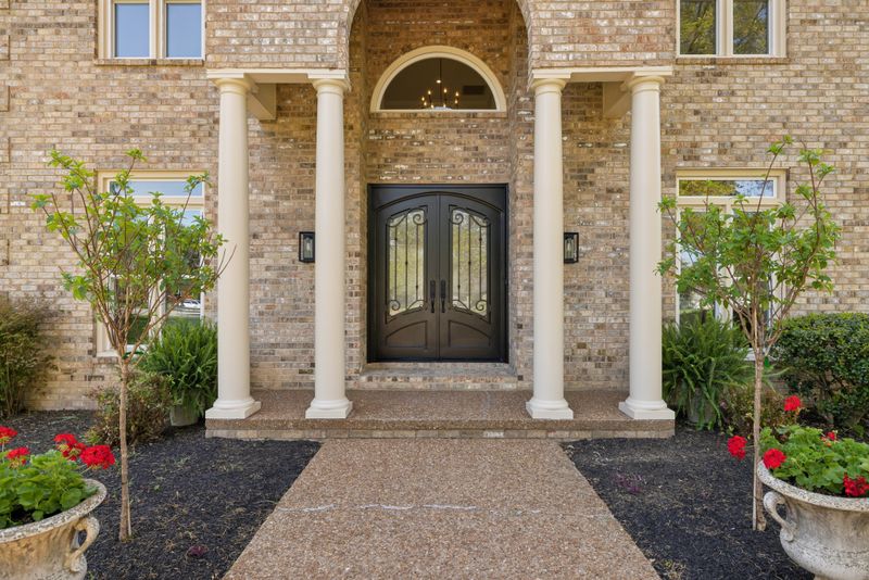 604 Adelynn Ct S, Franklin, TN 37064
