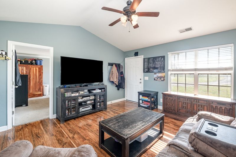 5990 Murfreesboro Rd, Lebanon, TN 37090