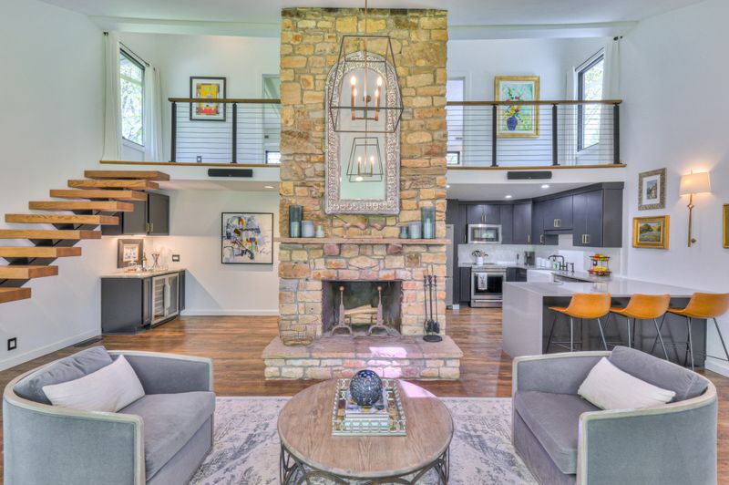 8583 Lewis Rd, Nashville, TN 37221