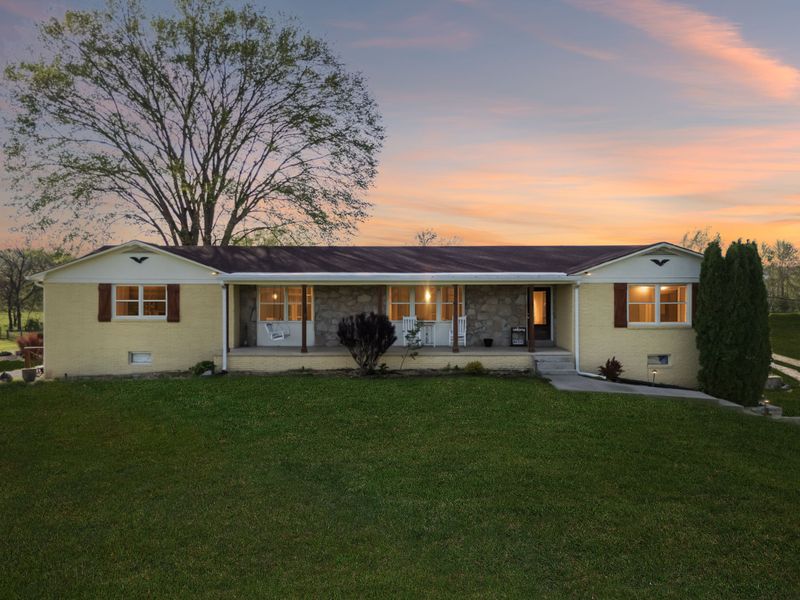 2458 Steve Dr, Columbia, TN 38401
