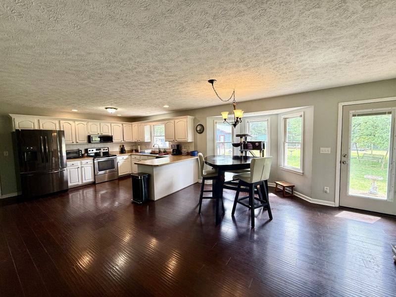 1545 Leeville Rd, Lebanon, TN 37090