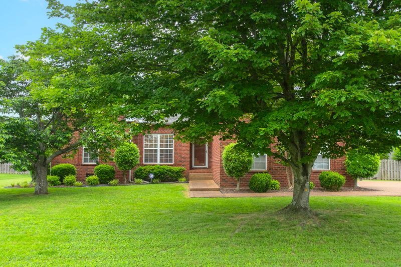 109 Strathmore Way, Hendersonville, TN 37075