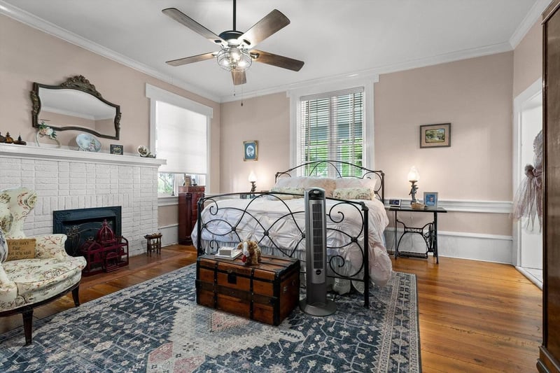 302 S Main St, La Fayette, GA 30728