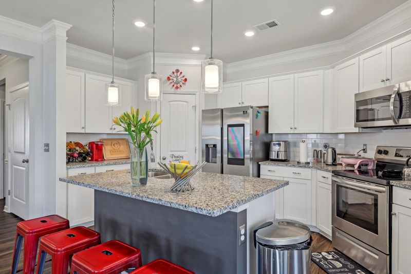 3727 Pelham Wood Dr, Murfreesboro, TN 37128