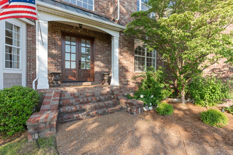 2058 Earl Pearce Cir, Mount Juliet, TN 37122