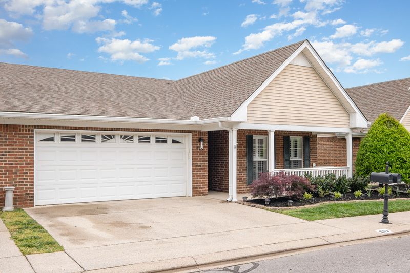 413 Forest Glen Cir, Murfreesboro, TN 37128