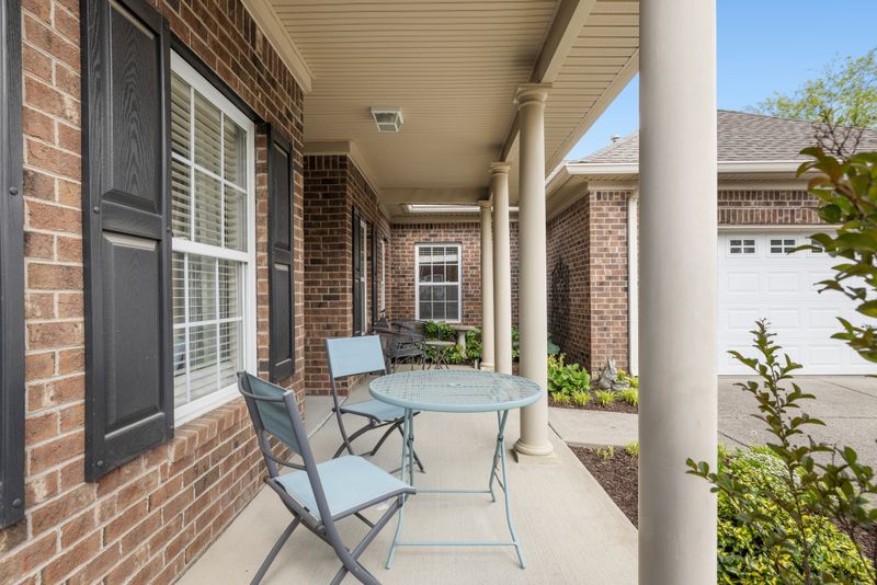 252 Wrennewood Ln, Franklin, TN 37064