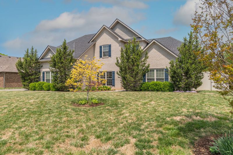 2012 Chapel Ct, Murfreesboro, TN 37128