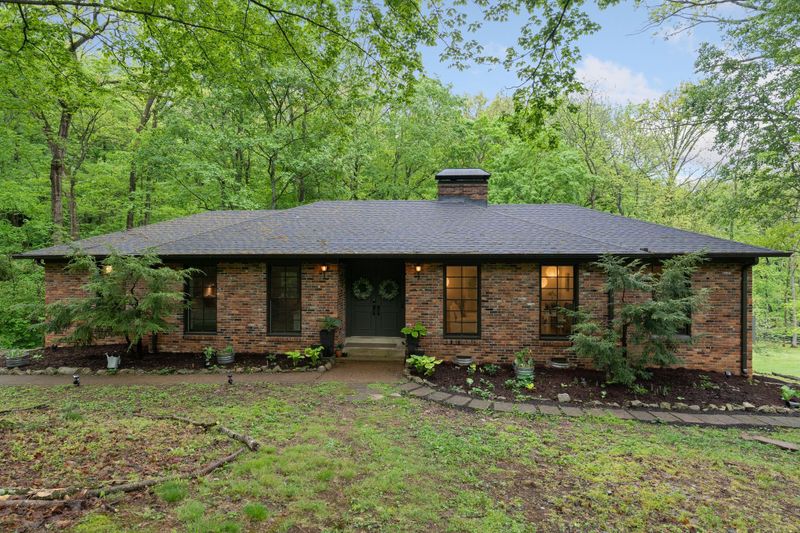 1905 Cromwell Dr, Nashville, TN 37215