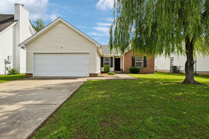 163 Lansdan Dr, Murfreesboro, TN 37128