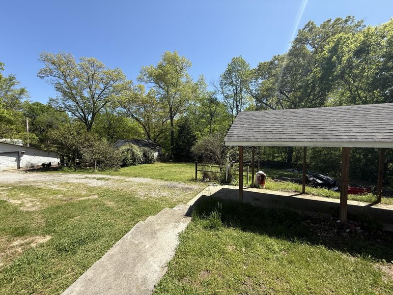 103 Schmitt Ln, Rossville, GA 30741