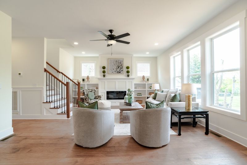 2112 E Hill Dr, Madison, TN 37115
