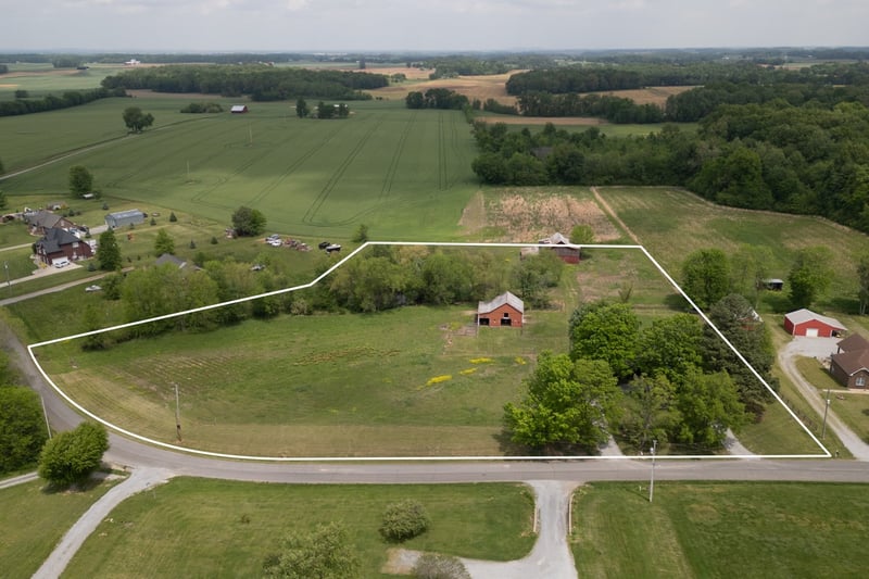 6638 S Lamont Rd, Orlinda, TN 37141