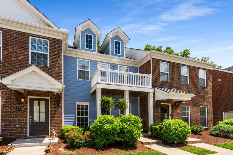 1054 Emery Bay Cir, Hendersonville, TN 37075