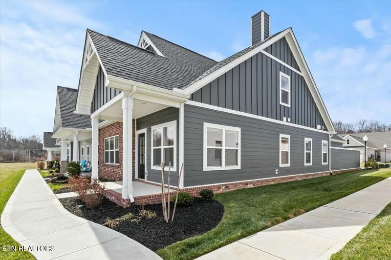 166 Goldheart Rd, Knoxville, TN 37934