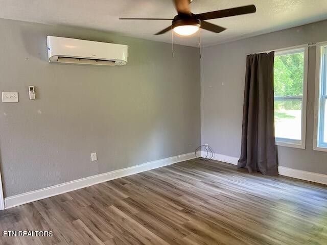 178180 Hillside Rd, Oak Ridge, TN 37830