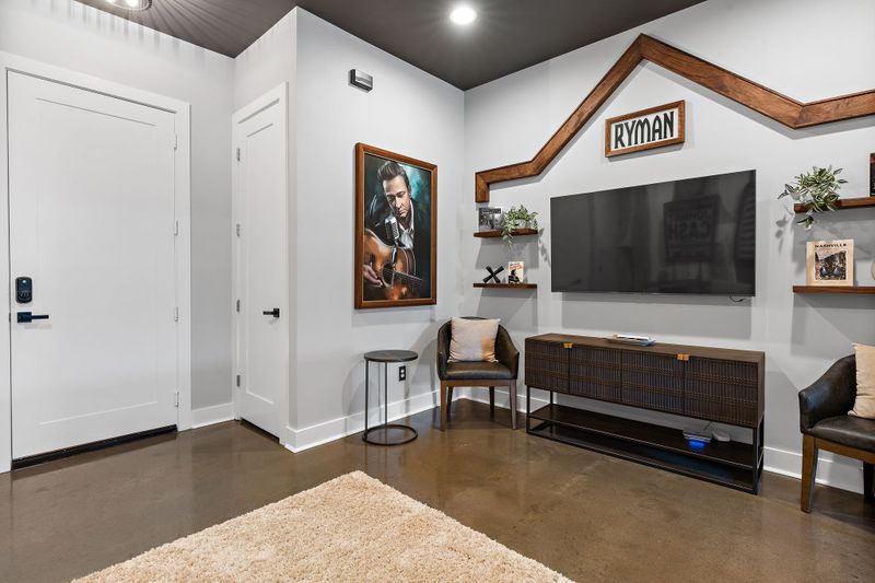 210 30th Ave N #211, Nashville, TN 37203