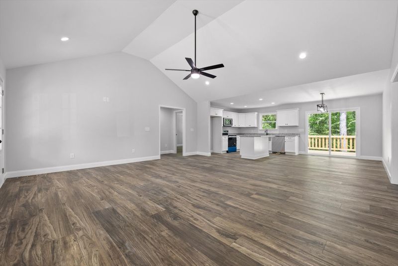28 Westbrook Dr, Chatsworth, GA 30705