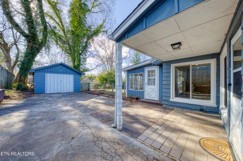 4613 Bob White Rd, Knoxville, TN 37920