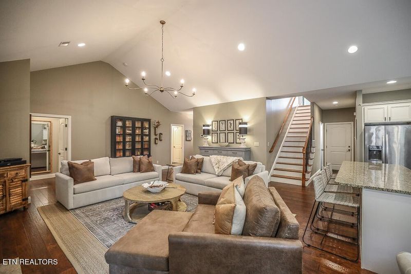 1564 Tsuga Dr, Alcoa, TN 37701