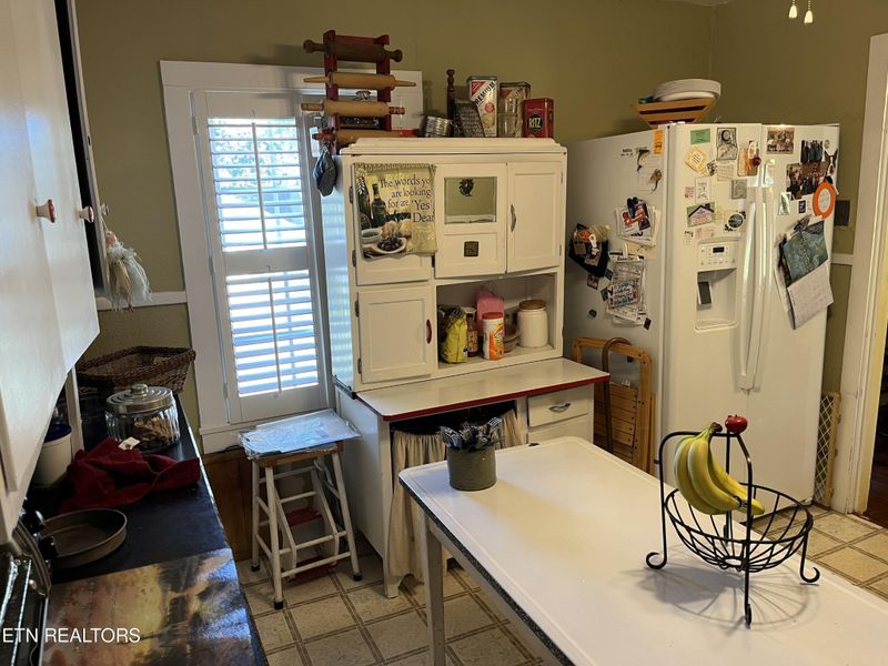 1219 Farris Dr, Knoxville, TN 37912