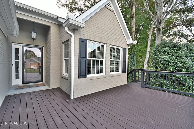 2121 Dana Ln, Knoxville, TN 37923
