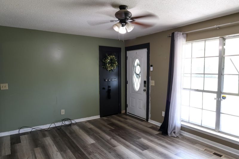 549 Pinewood Cir, Fort Oglethorpe, GA 30742