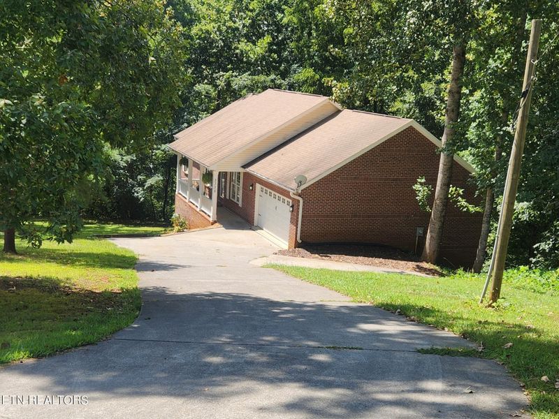 2326 Mcspadden Rd, Maryville, TN 37803