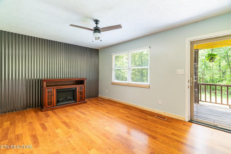1710 Ellistown Rd, Knoxville, TN 37924