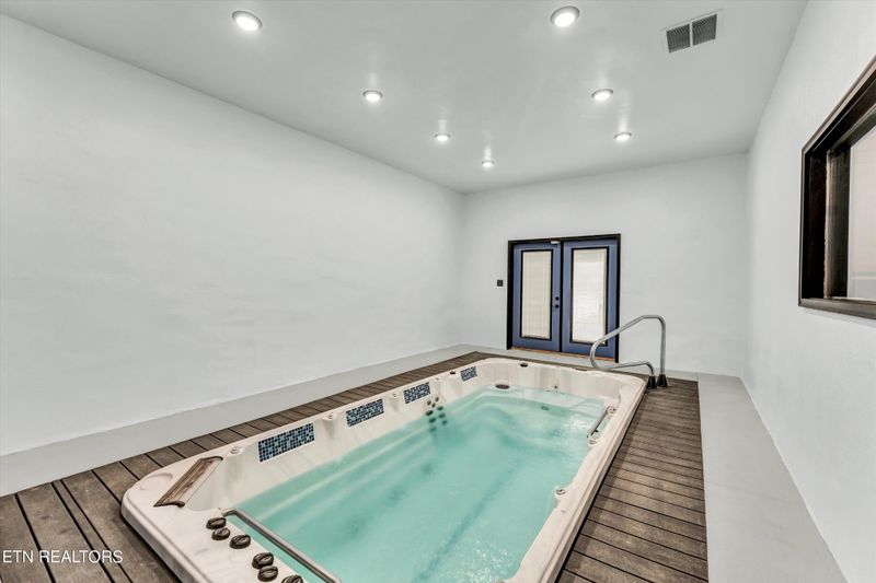 2605 Stonebrook Dr, Sevierville, TN 37863