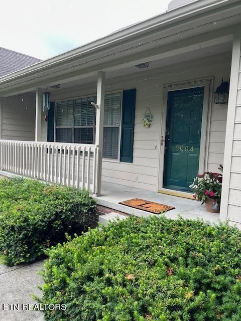3004 Edonia Dr, Knoxville, TN 37918
