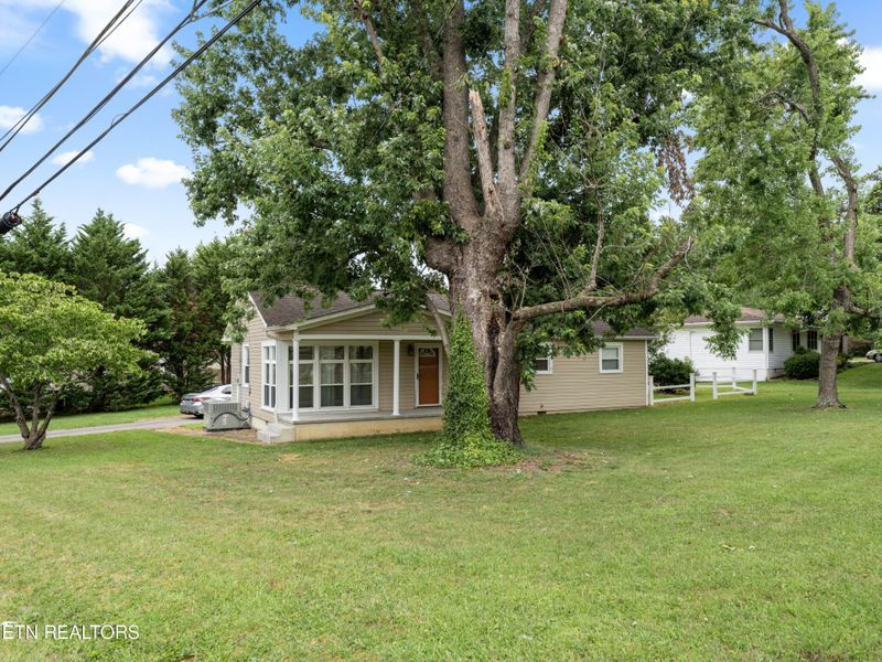 4412 Plummer Dr, Knoxville, TN 37918