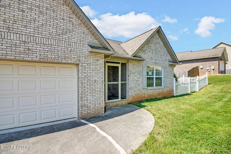 7312 Remagen Ln, Knoxville, TN 37920