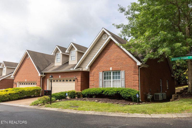 5523 Beverly Square Way, Knoxville, TN 37918