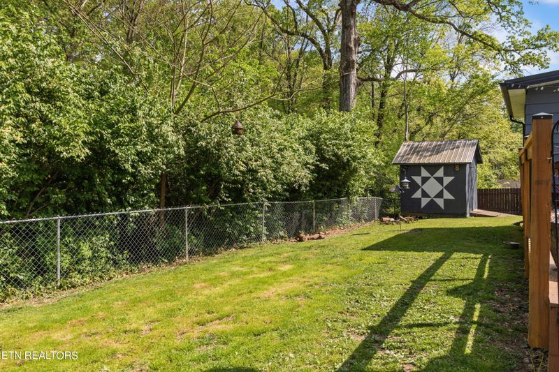 5704 Briercliff Rd, Knoxville, TN 37918