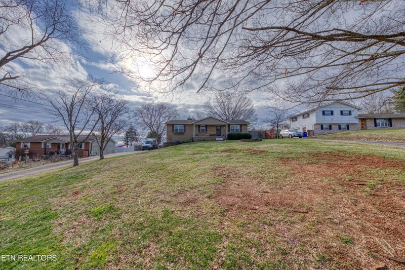 10732 Mercury Dr, Knoxville, TN 37932